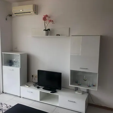Appartement Lovely 3 New Furnished Kamelia Sunny *