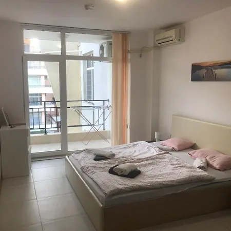 Lägenhet Lovely 3 New Furnished Kamelia Sunny *